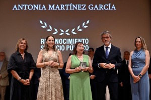 Antonia Martnez Garca (Consejera de Educacin y Formacin Profesional)
